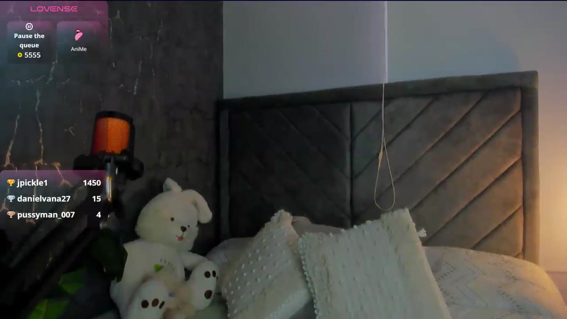 Gallery image thumbnail from Caro_Cano's myfreecams stream on, 07/17/2026, 17:34 image 16 of 20
