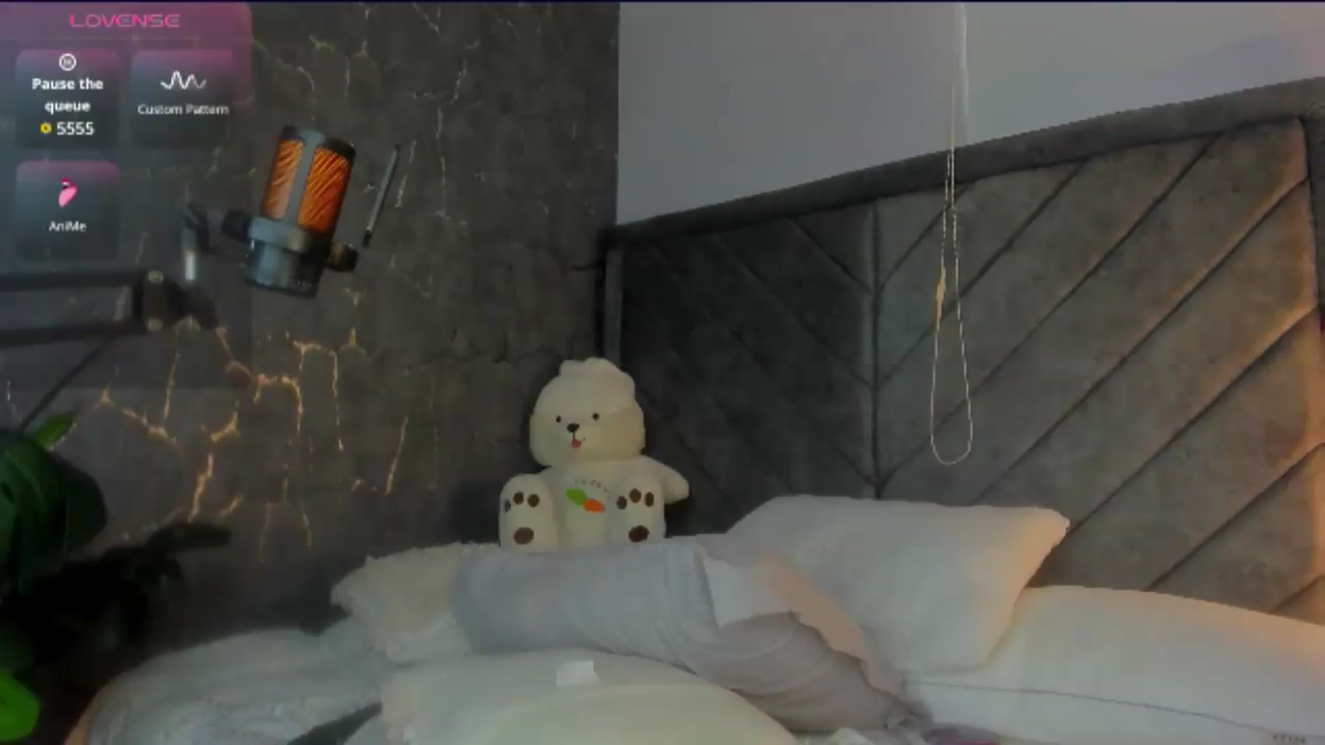 Gallery image thumbnail from Caro_Cano's myfreecams stream on, 07/31/2026, 18:20 image 18 of 20
