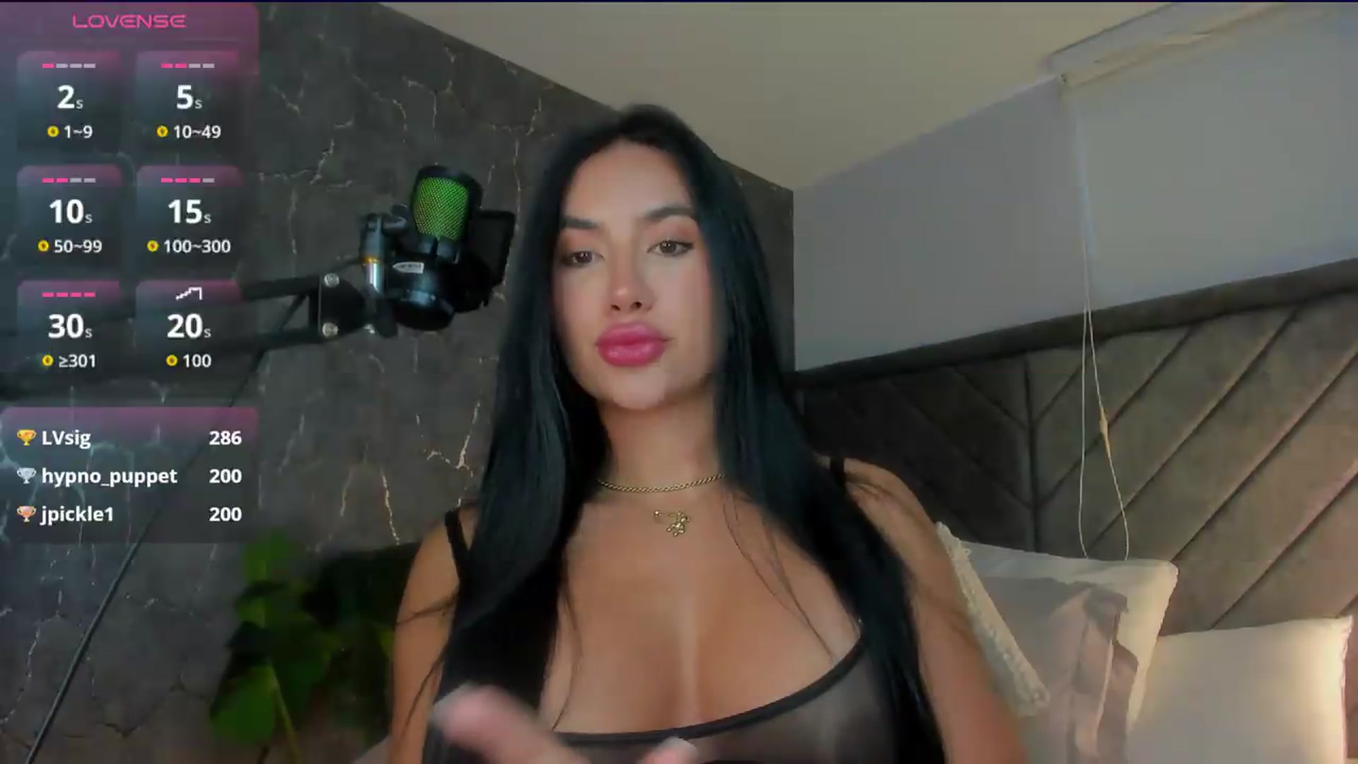 Gallery image thumbnail from Caro_Cano's myfreecams stream on, 08/17/2026, 17:15 image 4 of 20