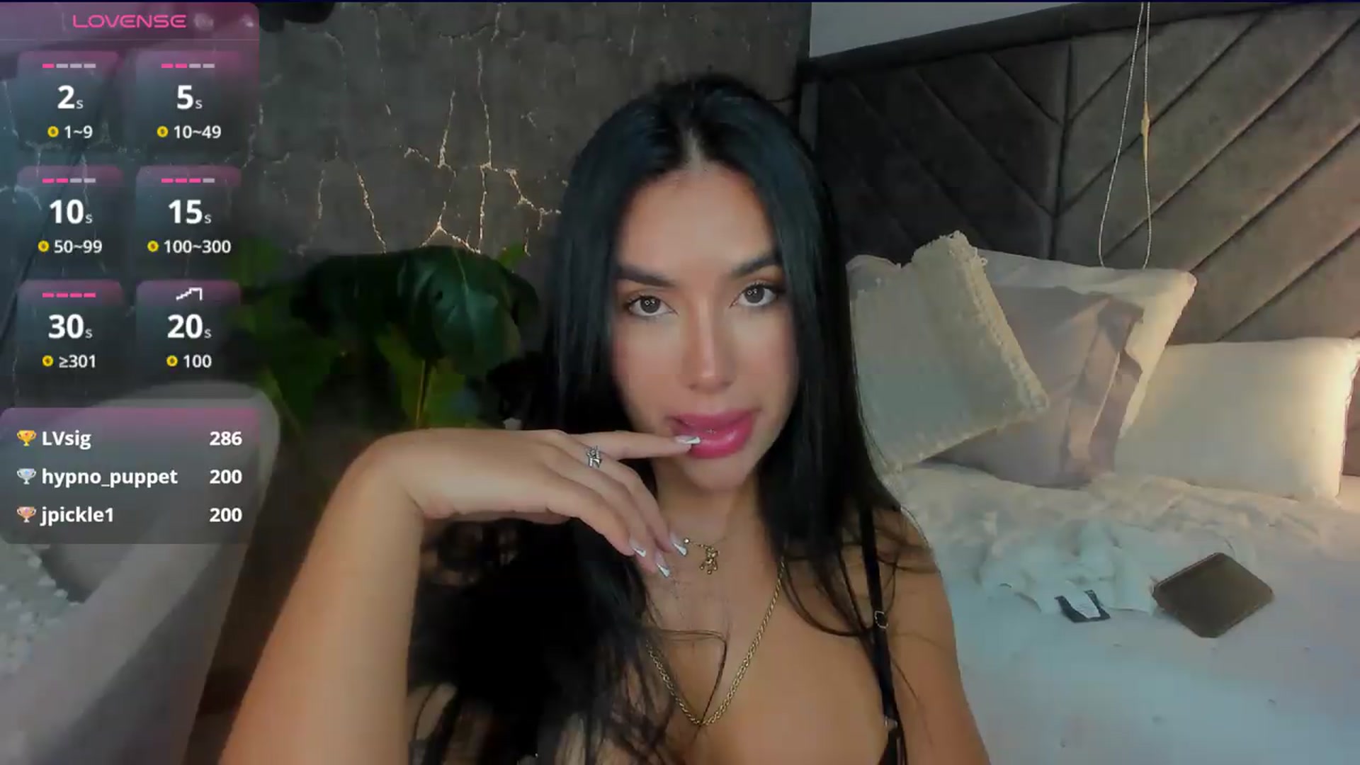Gallery image thumbnail from Caro_Cano's myfreecams stream on, 08/17/2026, 17:30 image 20 of 20