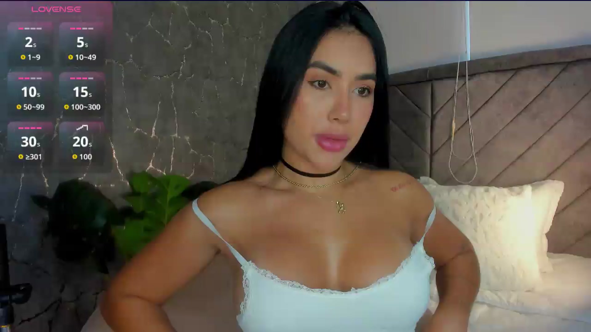 Gallery image thumbnail from Caro_Cano's myfreecams stream on, 08/23/2026, 19:35 image 1 of 20