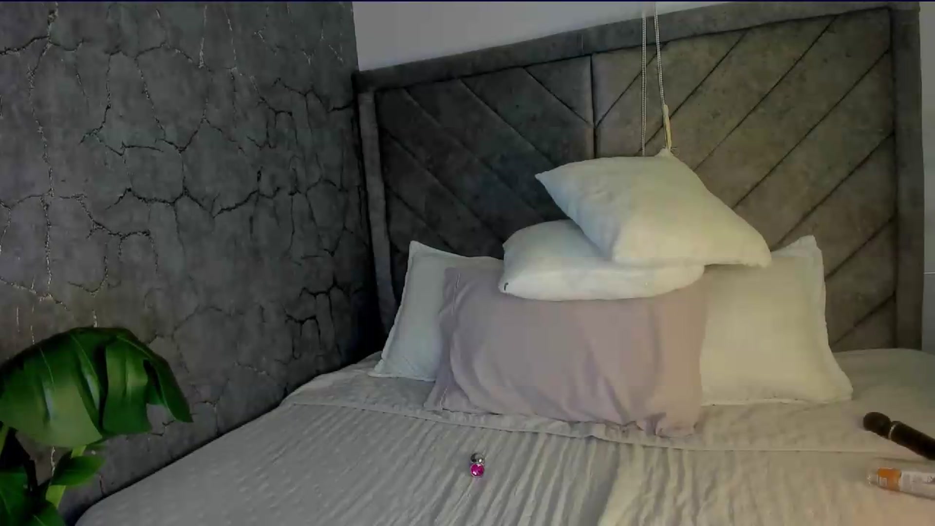 Gallery image thumbnail from Caro_Cano's myfreecams stream on, 09/07/2026, 17:14 image 13 of 20