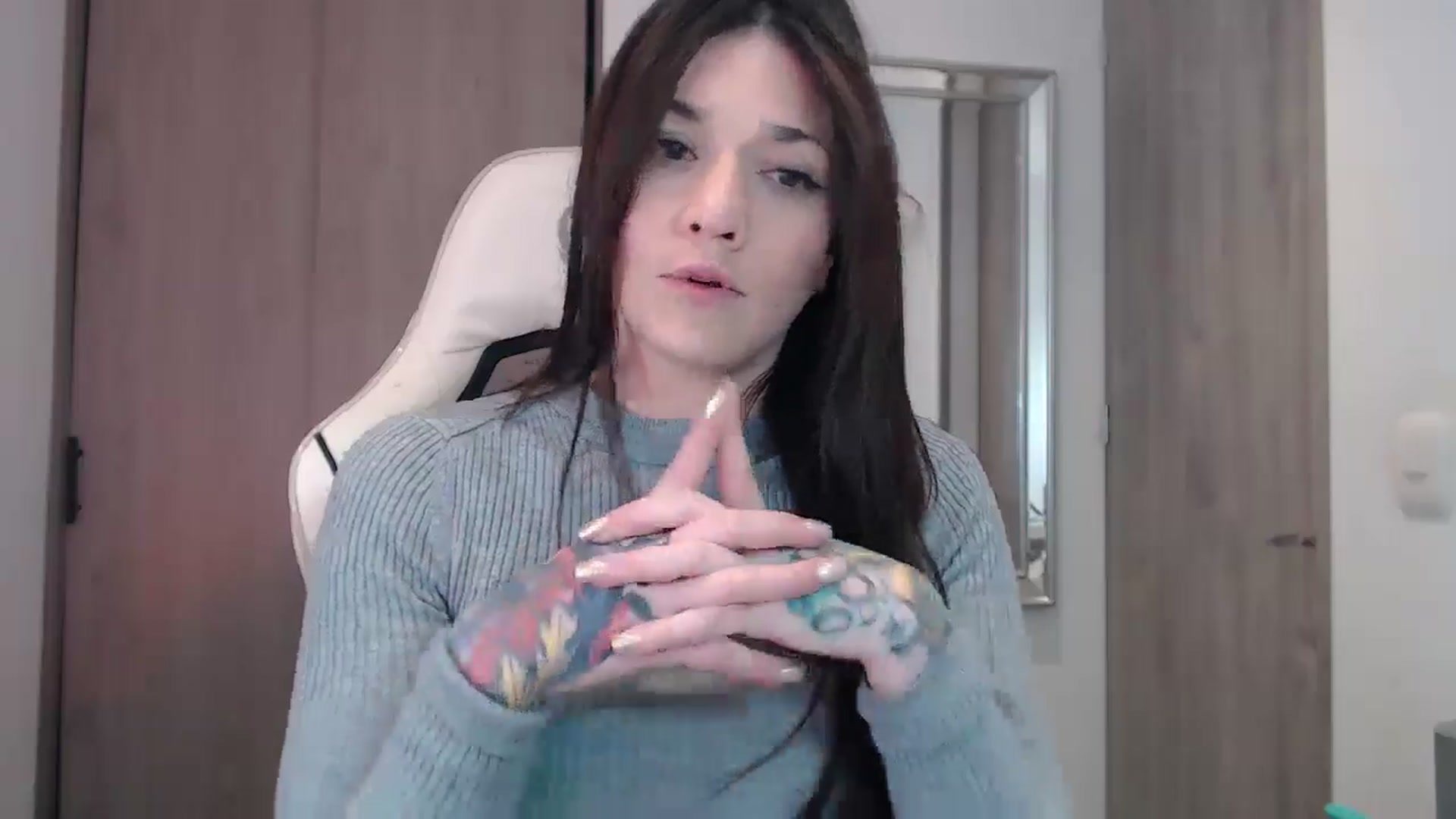Gallery image thumbnail from CarolBee's myfreecams stream on, 10/12/2025, 07:09 image 18 of 20