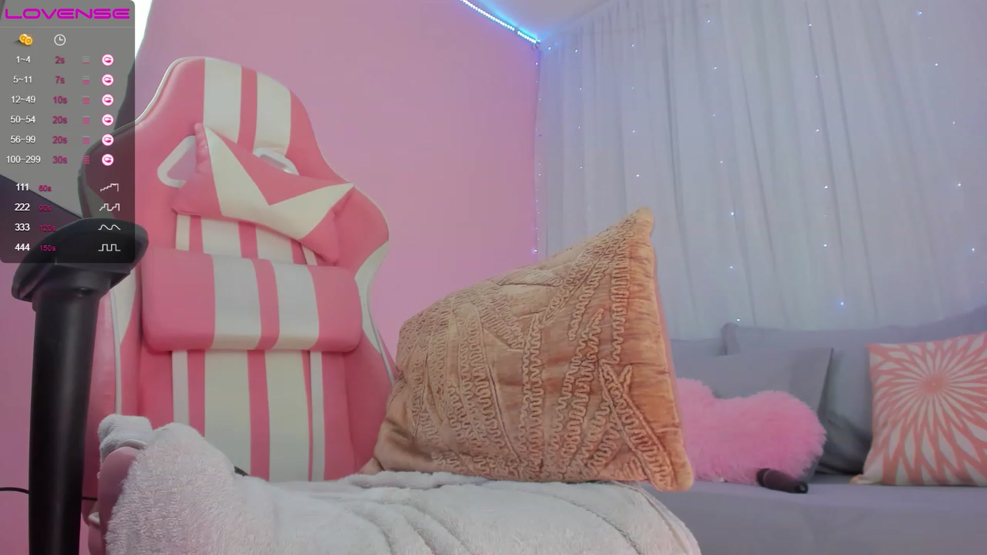 Gallery image thumbnail from Carol_Alen_'s myfreecams stream on, 11/29/2022, 24:05 image 4 of 20