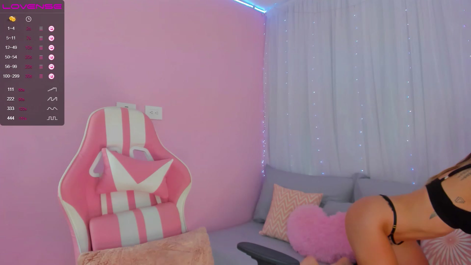 Gallery image thumbnail from Carol_Alen_'s myfreecams stream on, 11/29/2022, 02:11 image 2 of 20