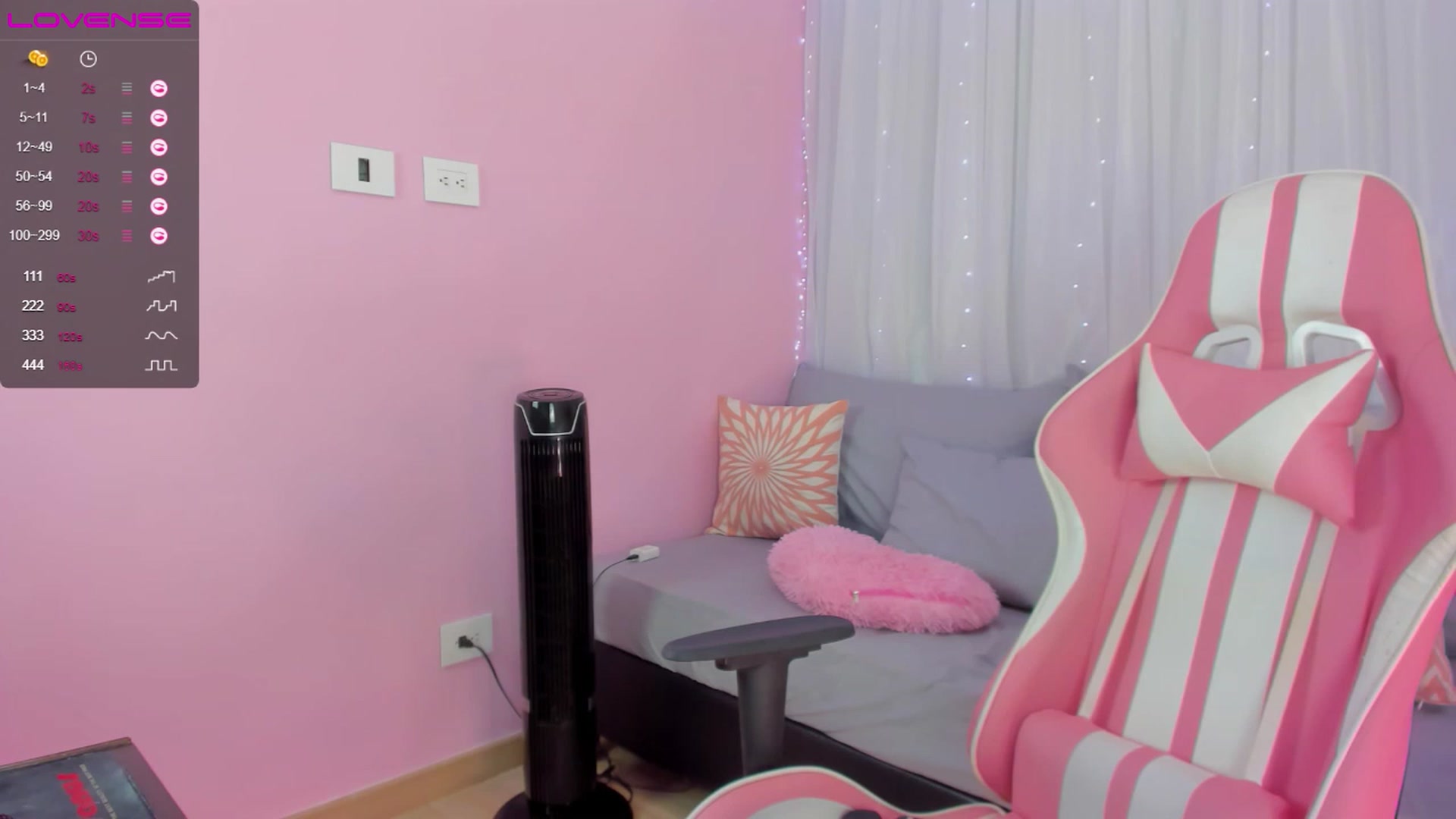 Gallery image thumbnail from Carol_Alen_'s myfreecams stream on, 12/10/2022, 24:18 image 10 of 20