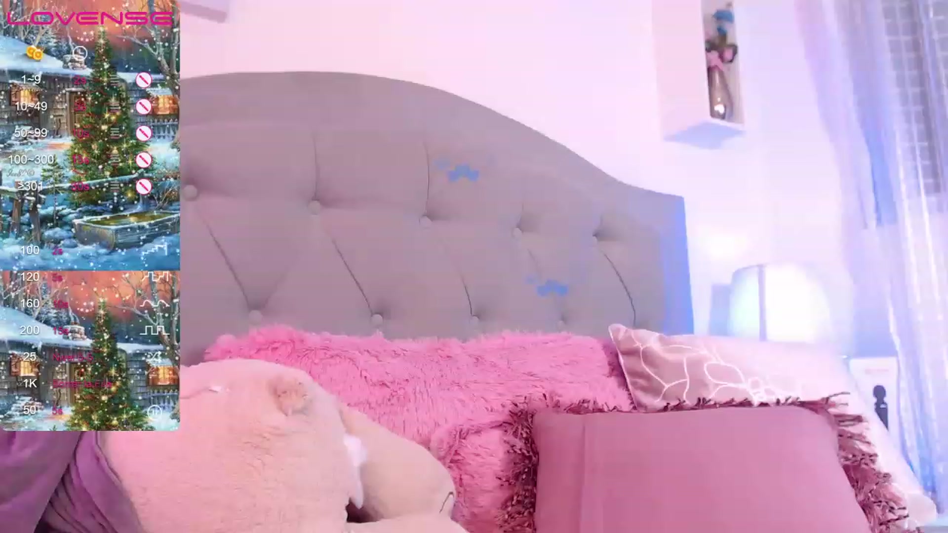 Gallery image thumbnail from CarolinaDoll's myfreecams stream on, 12/31/2022, 23:18 image 20 of 20