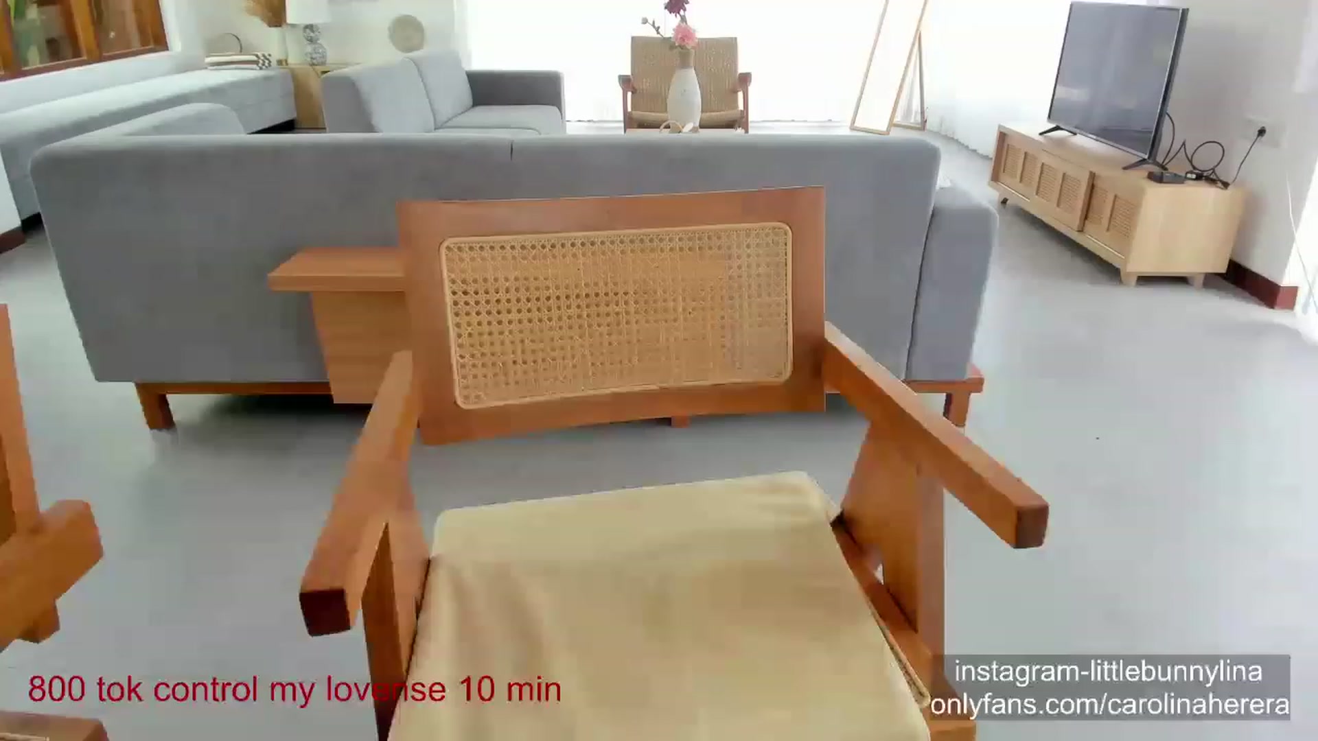 Gallery image thumbnail from CarolinaHerer's myfreecams stream on, 02/27/2023, 05:29 image 13 of 20