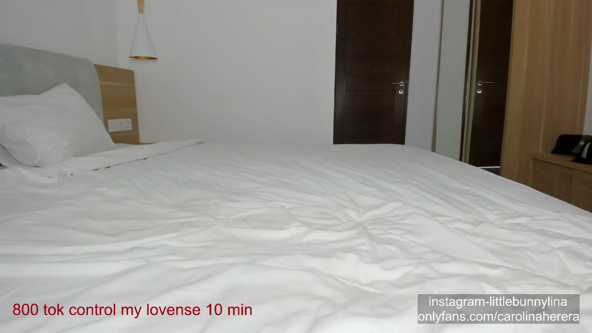 Gallery image thumbnail from CarolinaHerer's myfreecams stream on, 04/04/2023, 05:32 image 14 of 20