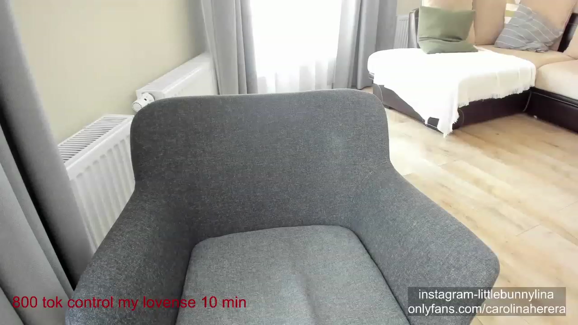Gallery image thumbnail from CarolinaHerer's myfreecams stream on, 06/27/2023, 13:25 image 16 of 20