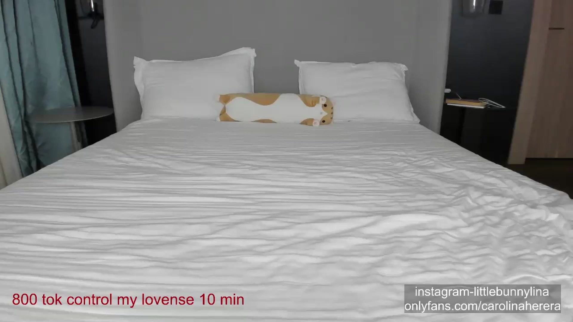 Gallery image thumbnail from CarolinaHerer's myfreecams stream on, 10/15/2023, 17:08 image 7 of 20