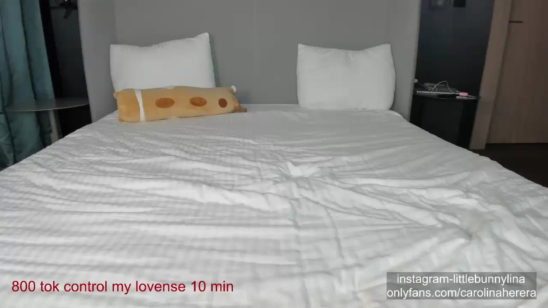 Gallery image thumbnail from CarolinaHerer's myfreecams stream on, 11/05/2023, 19:35 image 10 of 20
