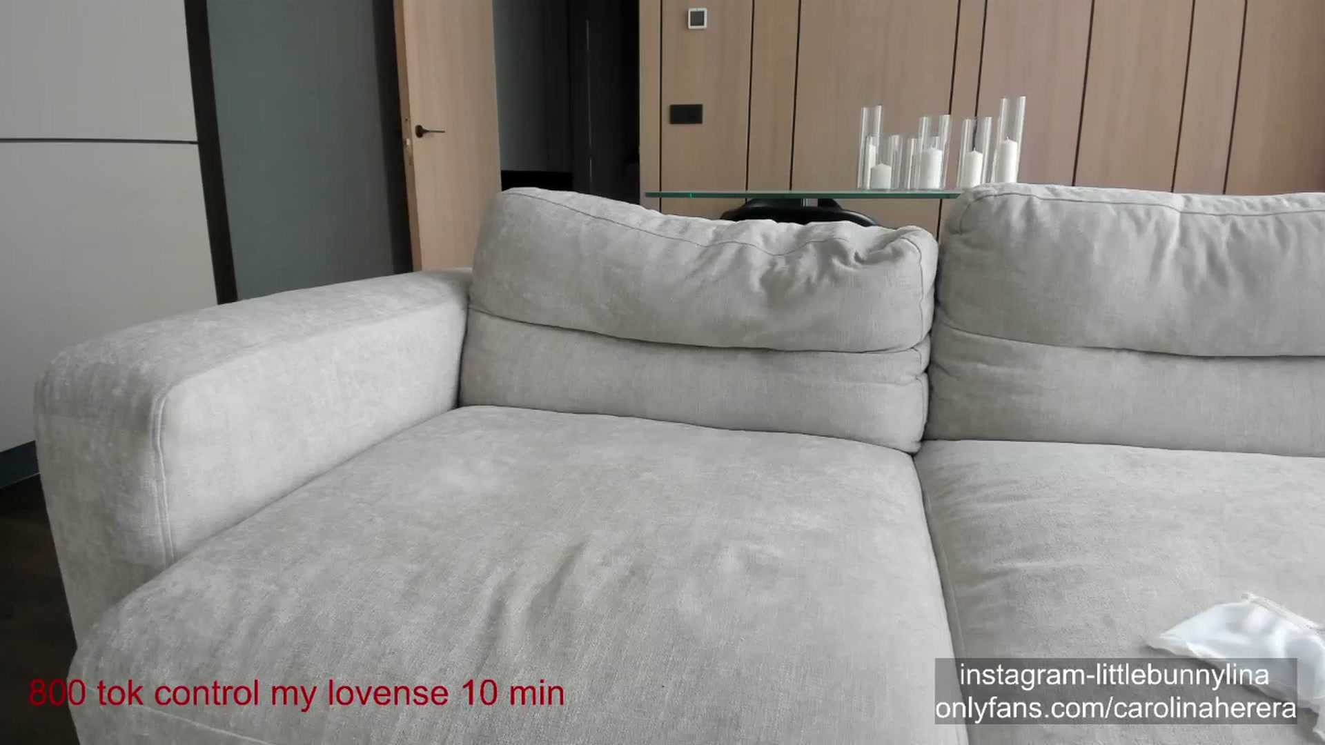 Gallery image thumbnail from CarolinaHerer's myfreecams stream on, 01/06/2024, 08:06 image 19 of 20