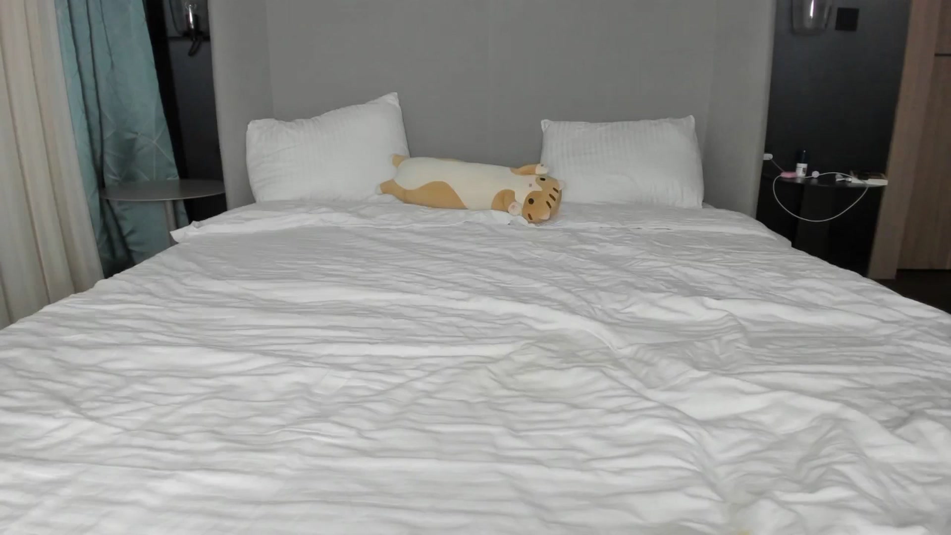 Gallery image thumbnail from CarolinaHerer's myfreecams stream on, 04/04/2024, 19:18 image 6 of 20