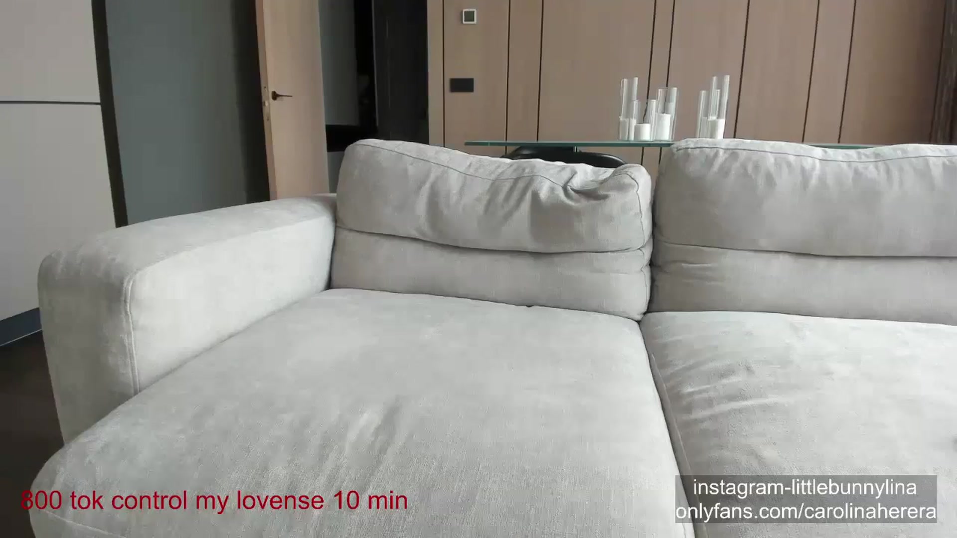 Gallery image thumbnail from CarolinaHerer's myfreecams stream on, 04/14/2024, 08:23 image 6 of 20