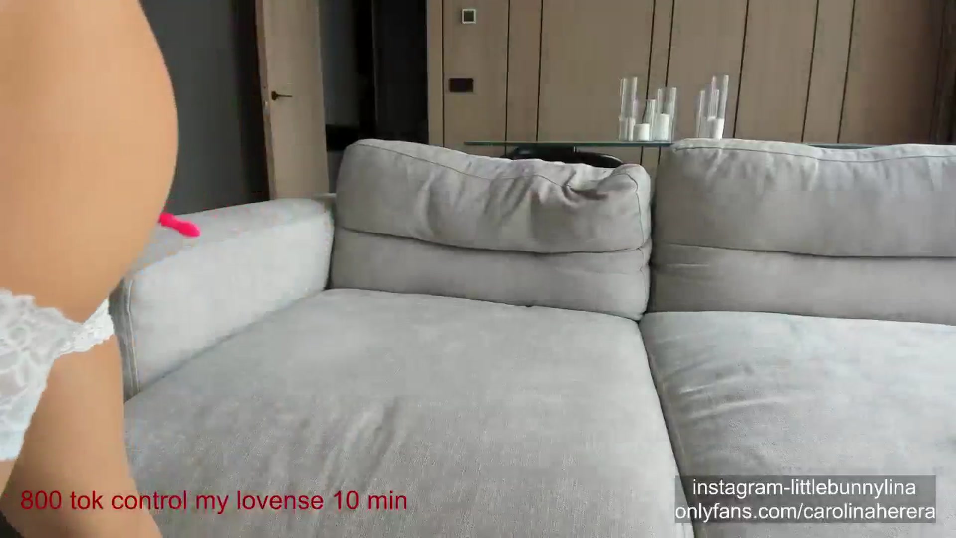 Gallery image thumbnail from CarolinaHerer's myfreecams stream on, 04/14/2024, 08:23 image 5 of 20