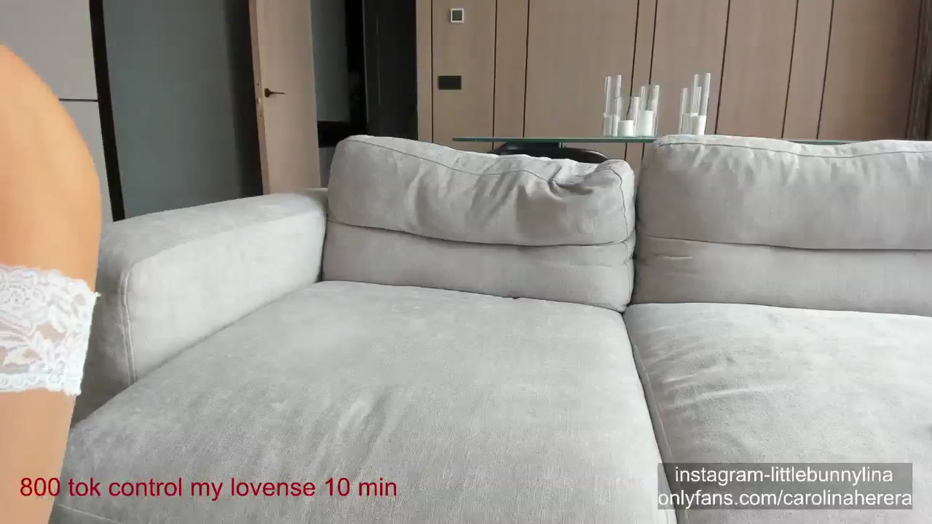Gallery image thumbnail from CarolinaHerer's myfreecams stream on, 04/14/2024, 08:23 image 13 of 20