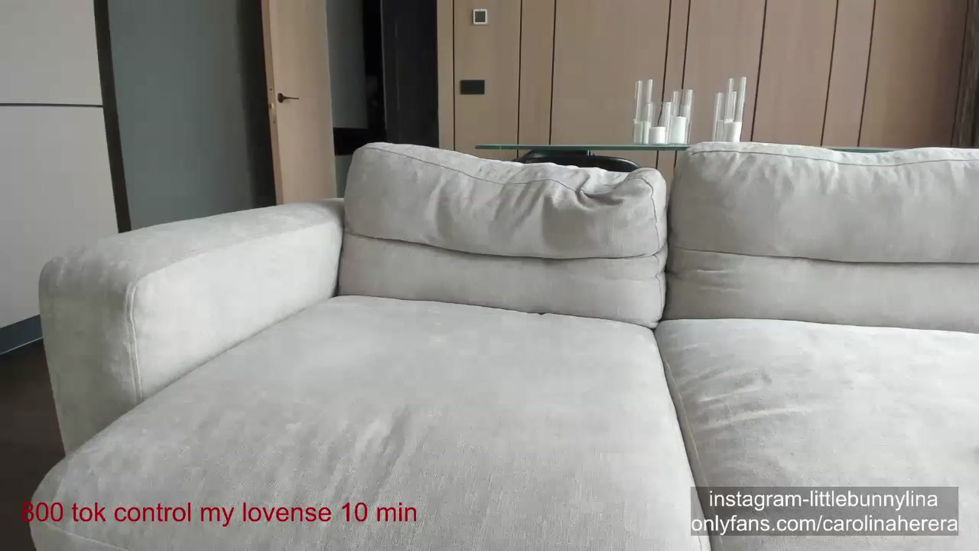 Gallery image thumbnail from CarolinaHerer's myfreecams stream on, 04/14/2024, 08:23 image 12 of 20