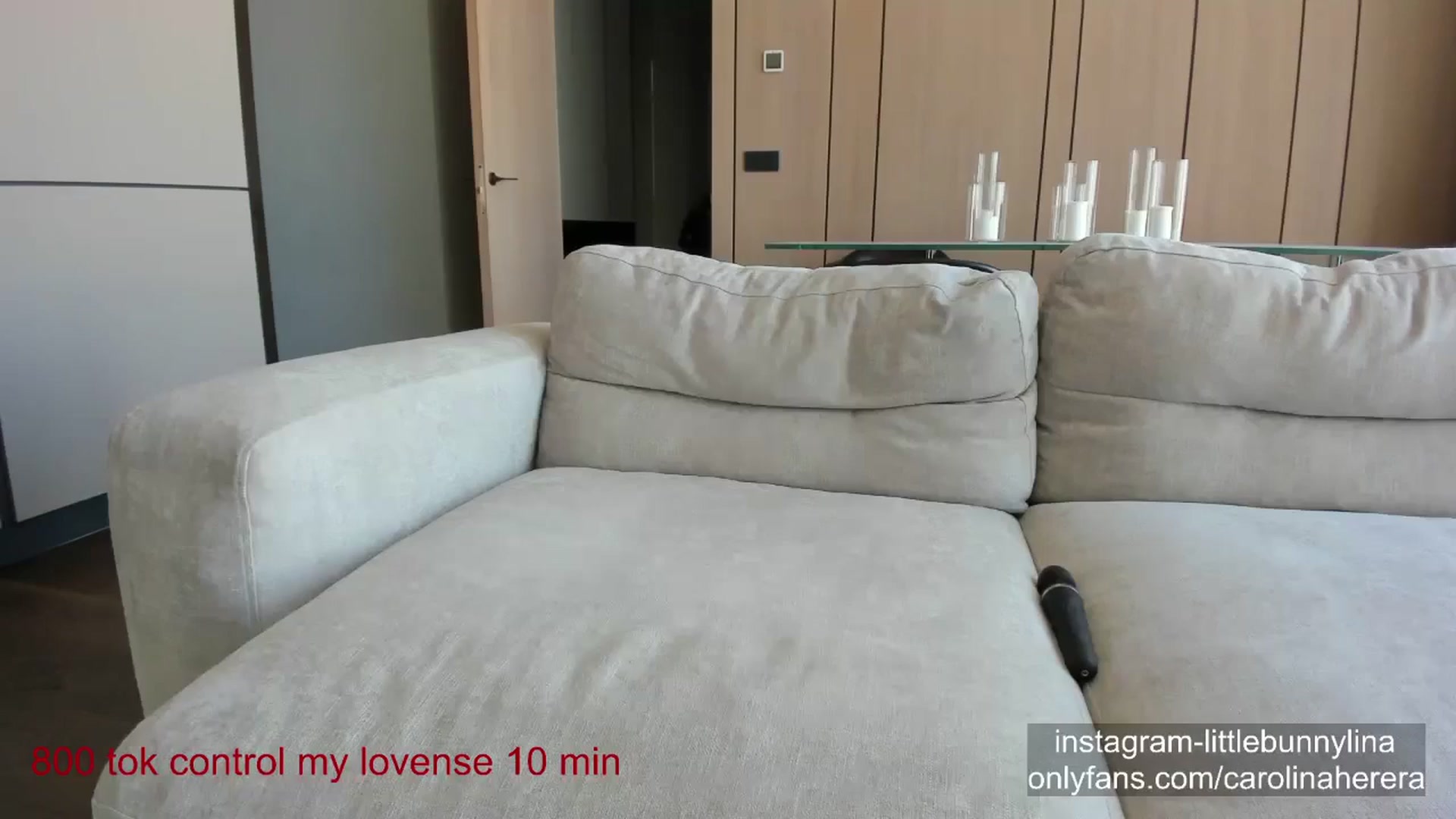 Gallery image thumbnail from CarolinaHerer's myfreecams stream on, 05/19/2024, 09:53 image 8 of 20