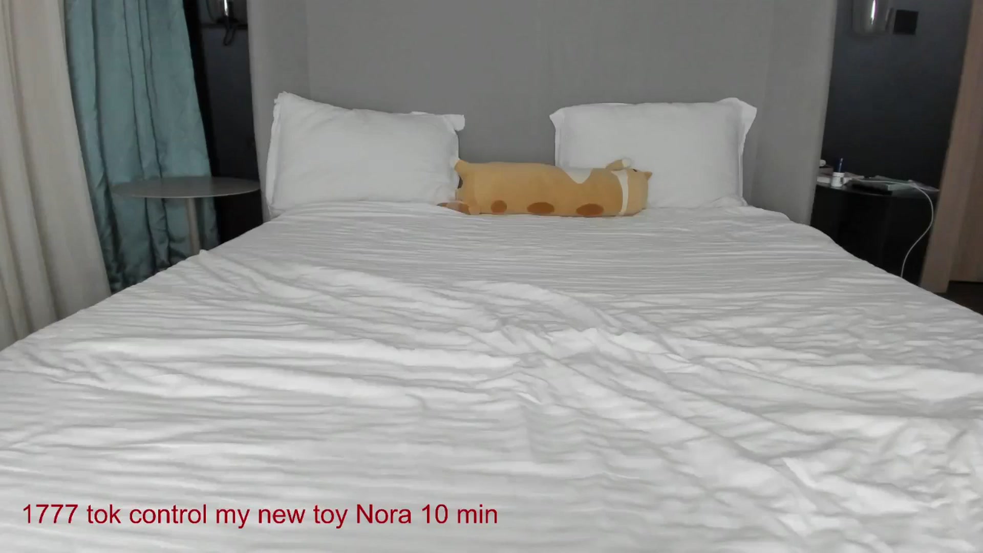 Gallery image thumbnail from CarolinaHerer's myfreecams stream on, 09/26/2024, 16:15 image 17 of 20