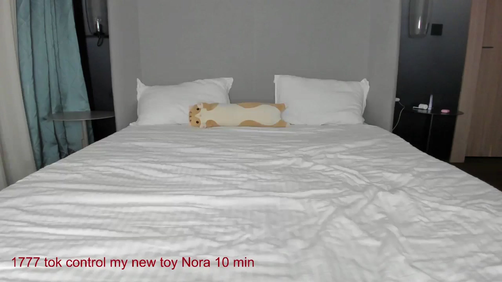 Gallery image thumbnail from CarolinaHerer's myfreecams stream on, 10/11/2024, 17:37 image 17 of 20