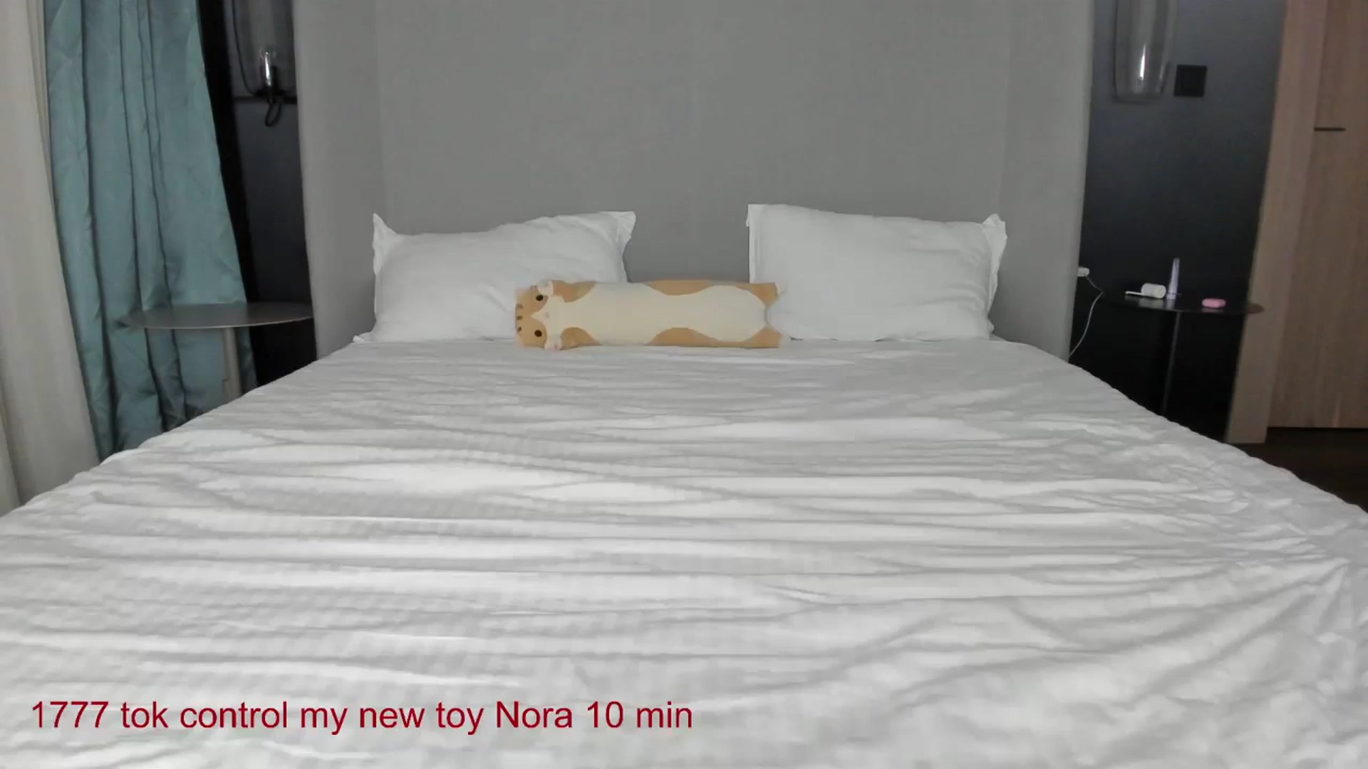 Gallery image thumbnail from CarolinaHerer's myfreecams stream on, 10/12/2024, 18:10 image 9 of 20