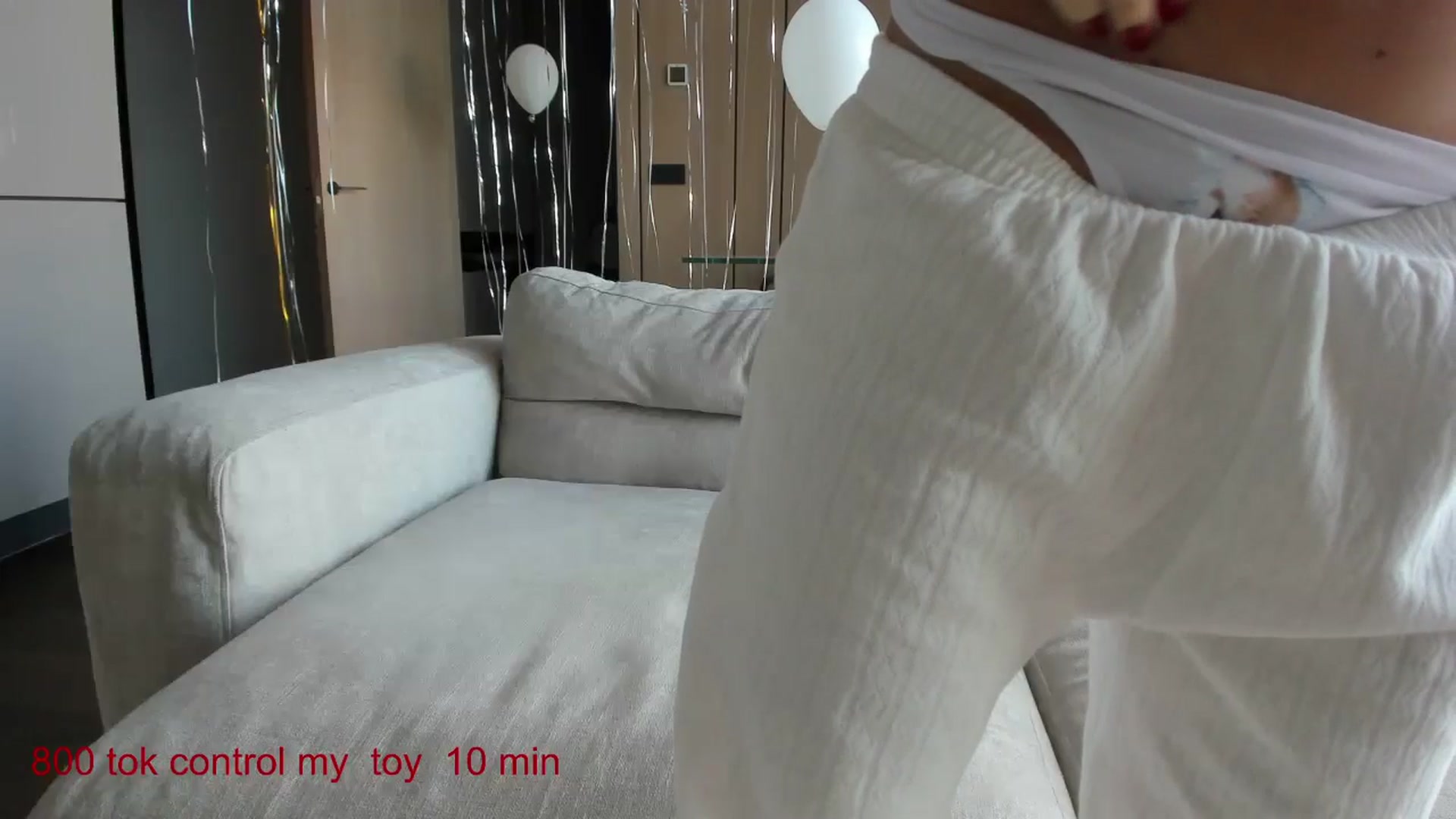 Gallery image thumbnail from CarolinaHerer's myfreecams stream on, 11/02/2024, 08:47 image 3 of 20
