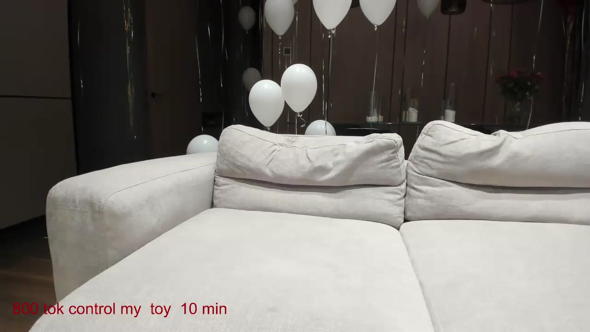 Gallery image thumbnail from CarolinaHerer's myfreecams stream on, 11/02/2024, 17:32 image 4 of 20