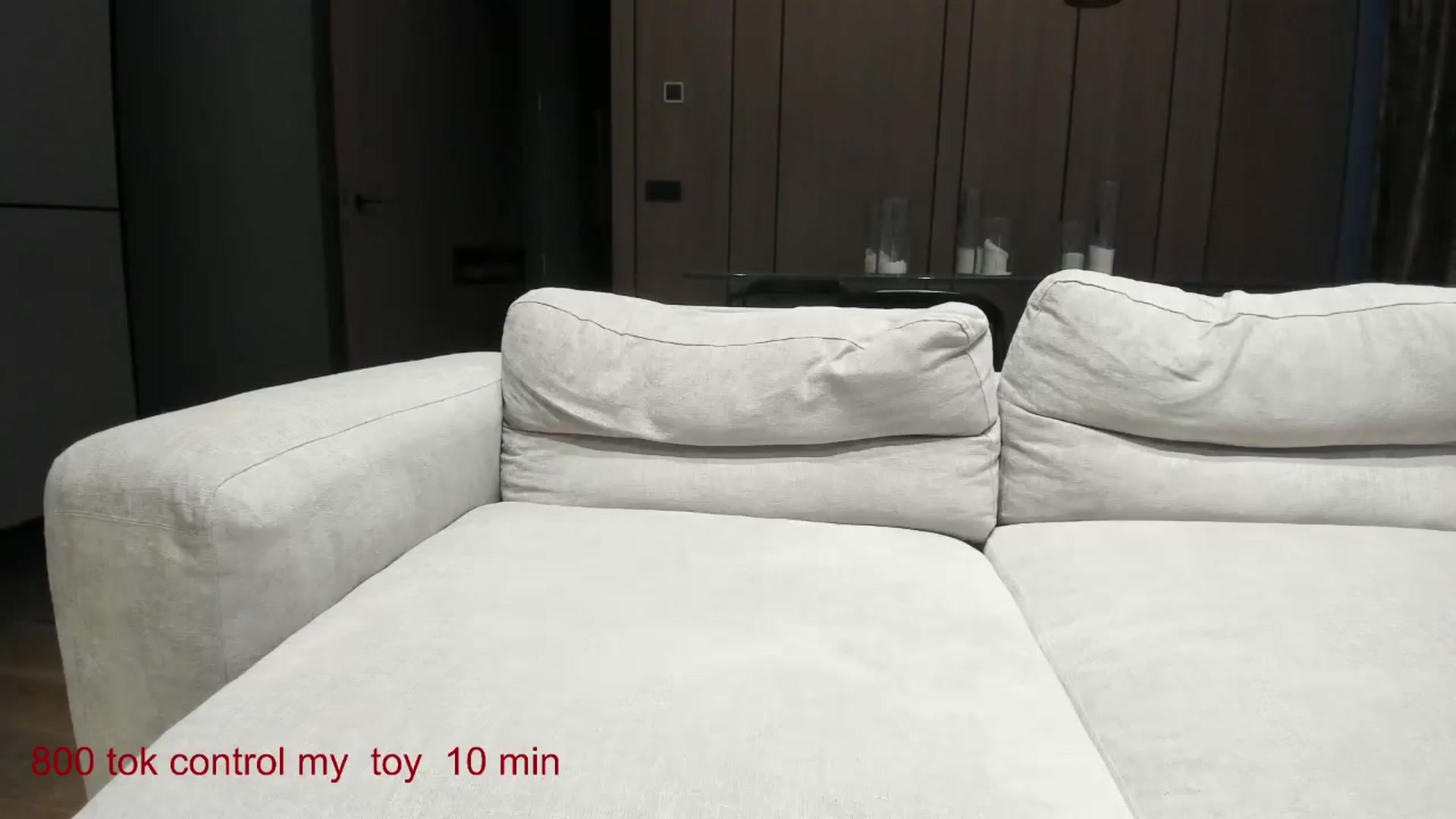 Gallery image thumbnail from CarolinaHerer's myfreecams stream on, 11/21/2024, 13:10 image 4 of 20