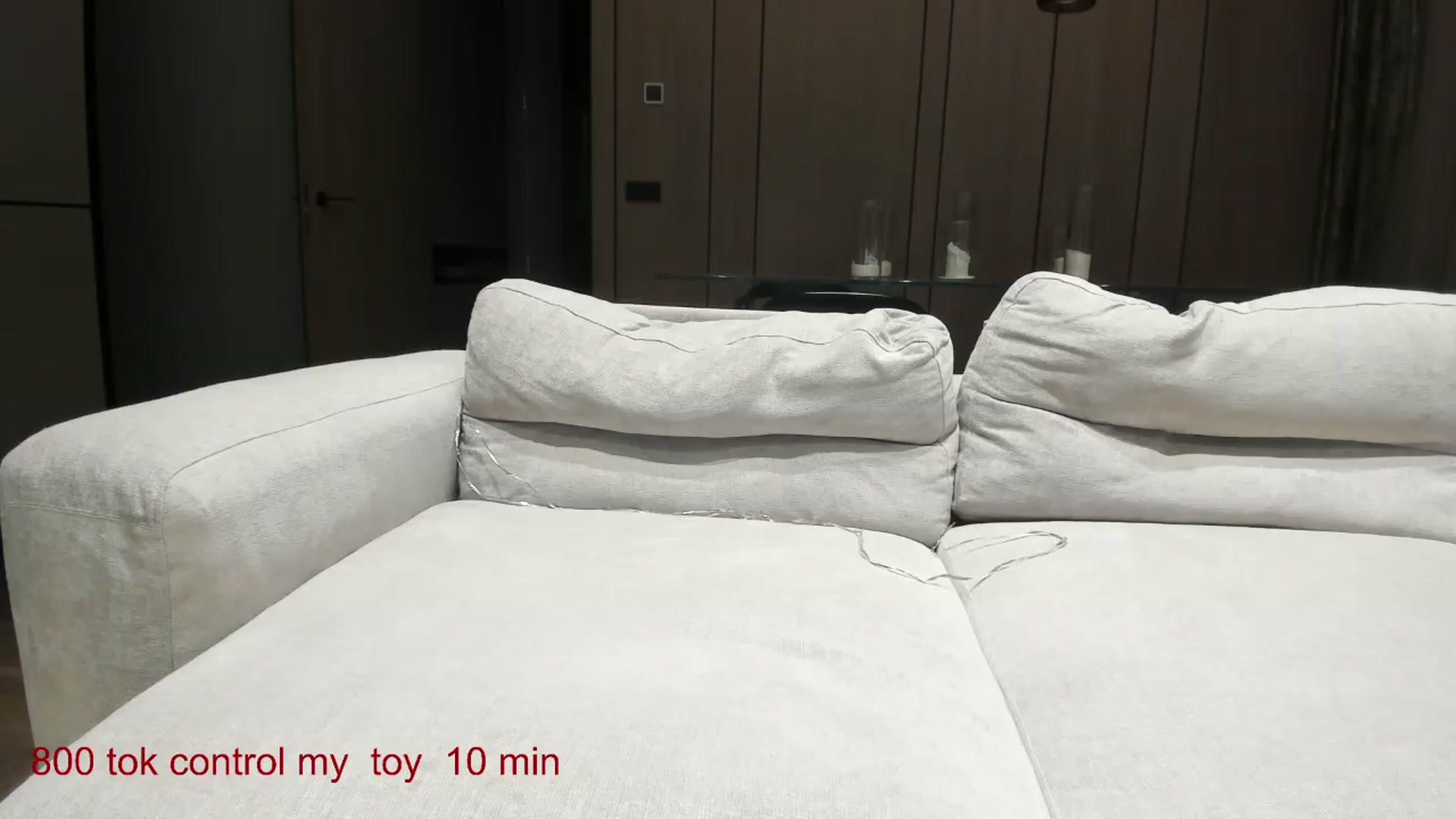Gallery image thumbnail from CarolinaHerer's myfreecams stream on, 12/02/2024, 18:30 image 13 of 20