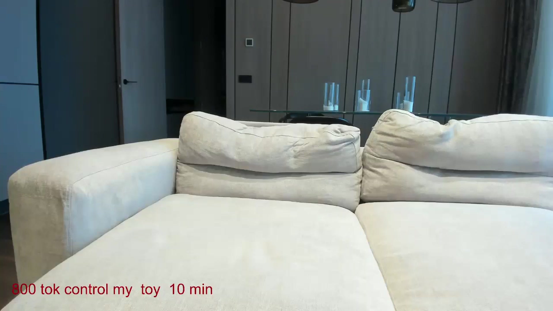 Gallery image thumbnail from CarolinaHerer's myfreecams stream on, 12/03/2024, 08:54 image 4 of 20