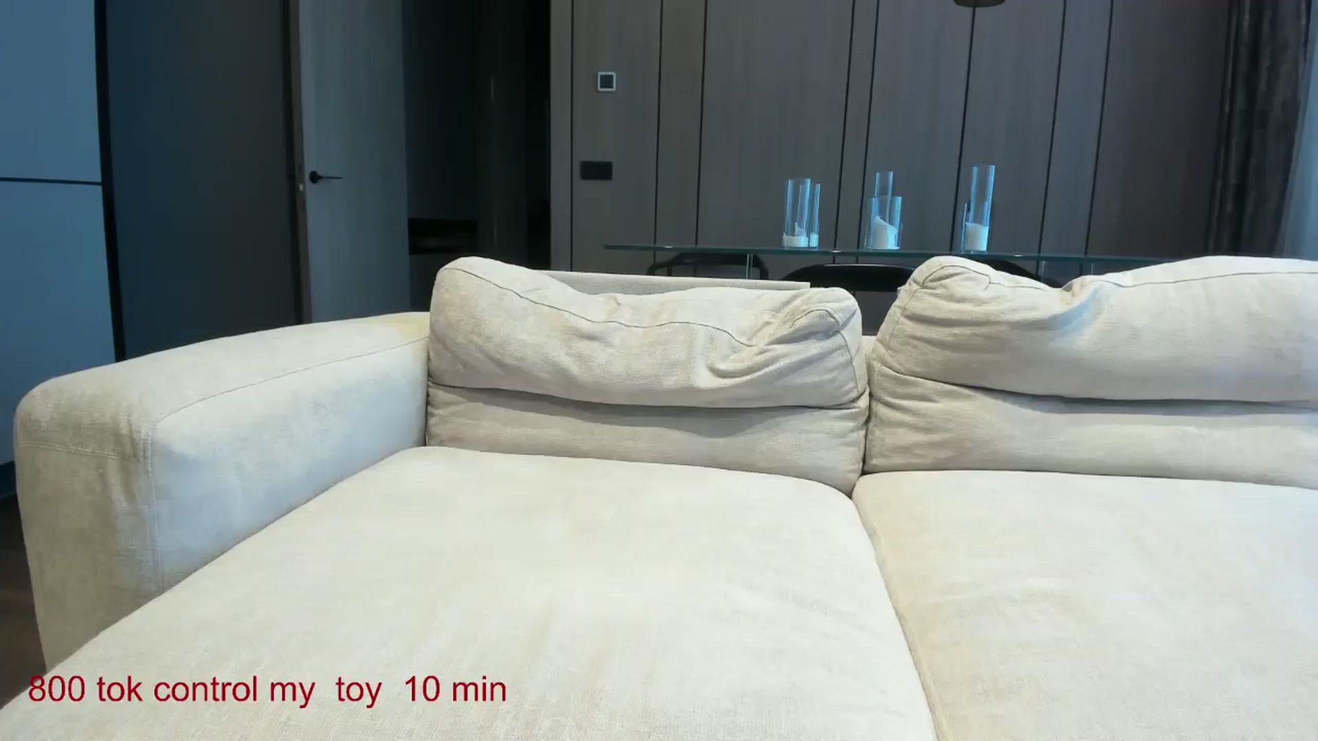 Gallery image thumbnail from CarolinaHerer's myfreecams stream on, 12/14/2024, 13:09 image 16 of 20
