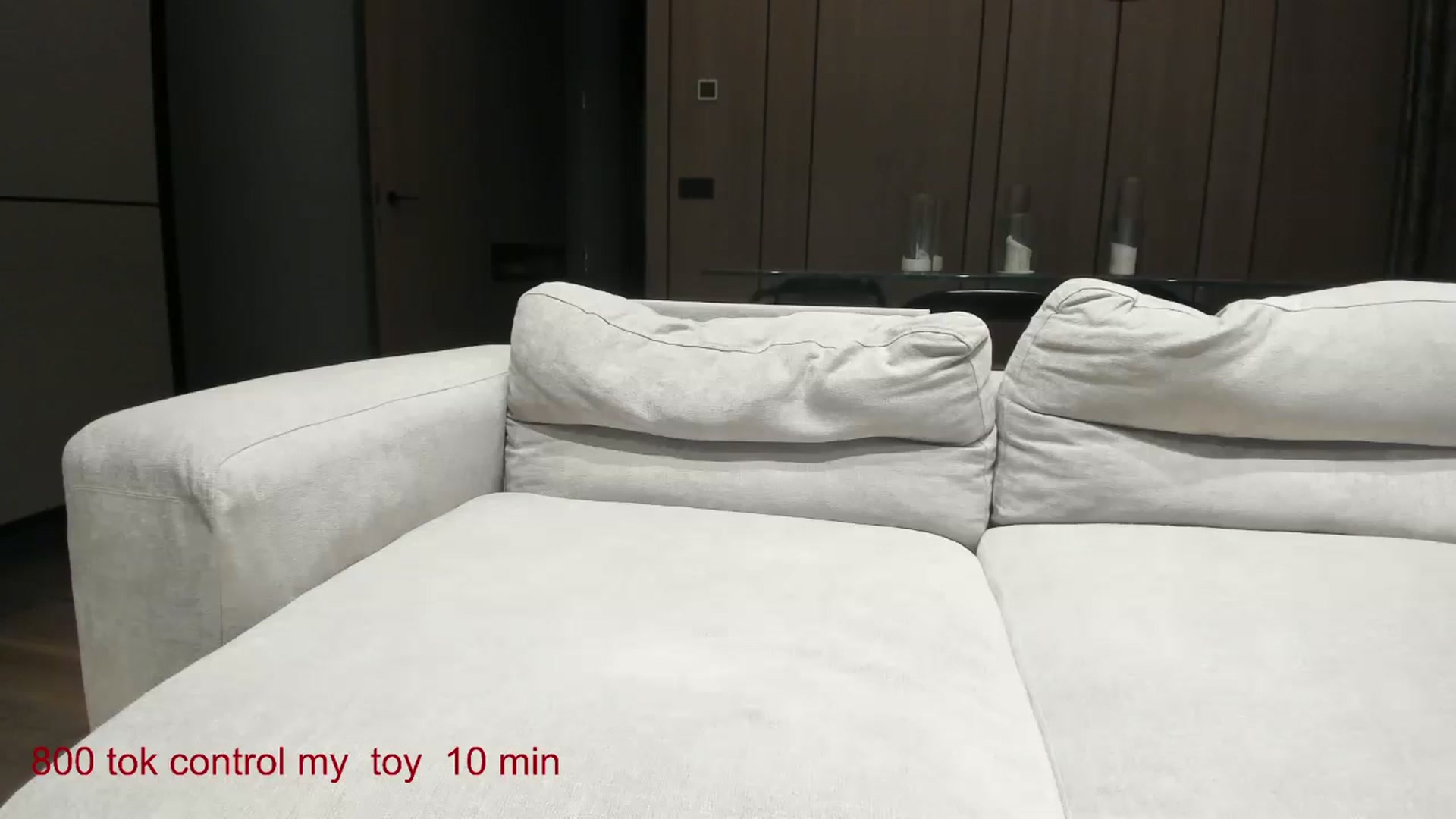 Gallery image thumbnail from CarolinaHerer's myfreecams stream on, 12/15/2024, 17:58 image 14 of 20