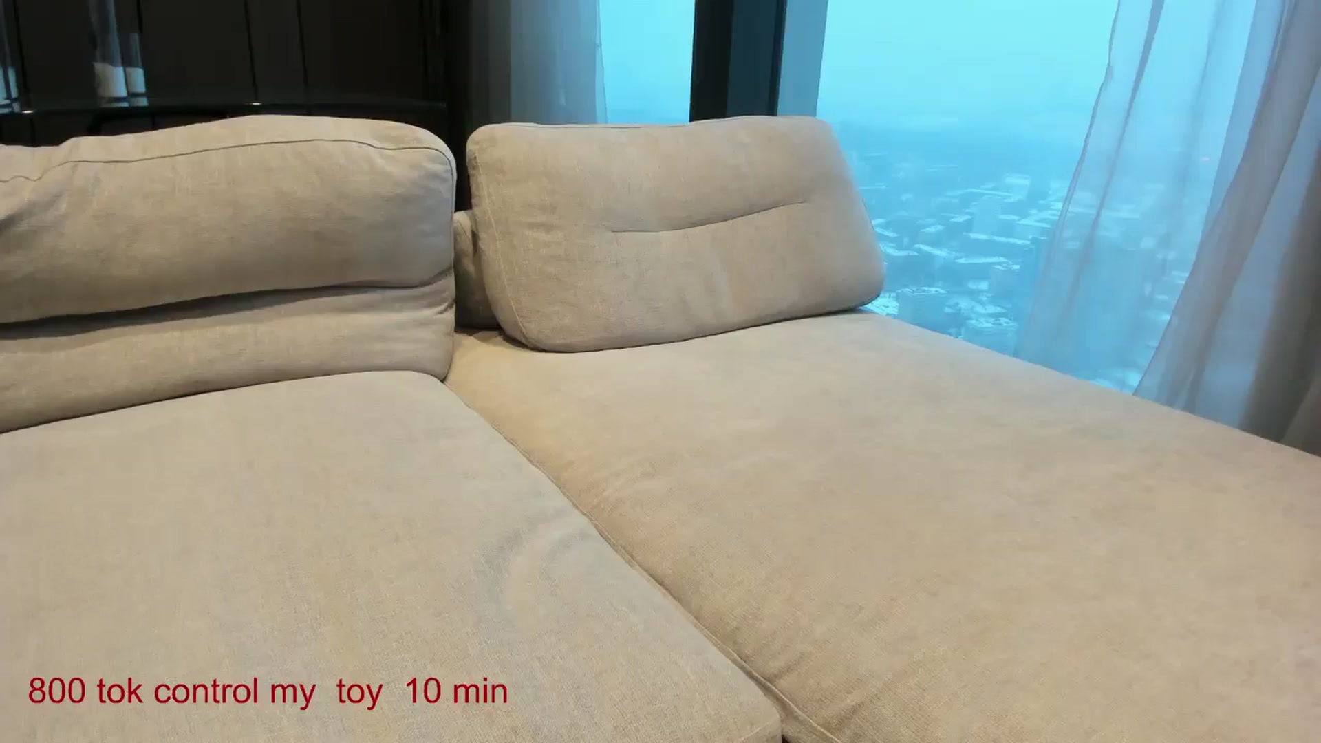 Gallery image thumbnail from CarolinaHerer's myfreecams stream on, 12/19/2024, 13:44 image 12 of 20