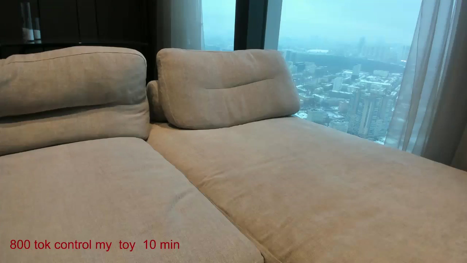 Gallery image thumbnail from CarolinaHerer's myfreecams stream on, 12/20/2024, 10:01 image 14 of 20