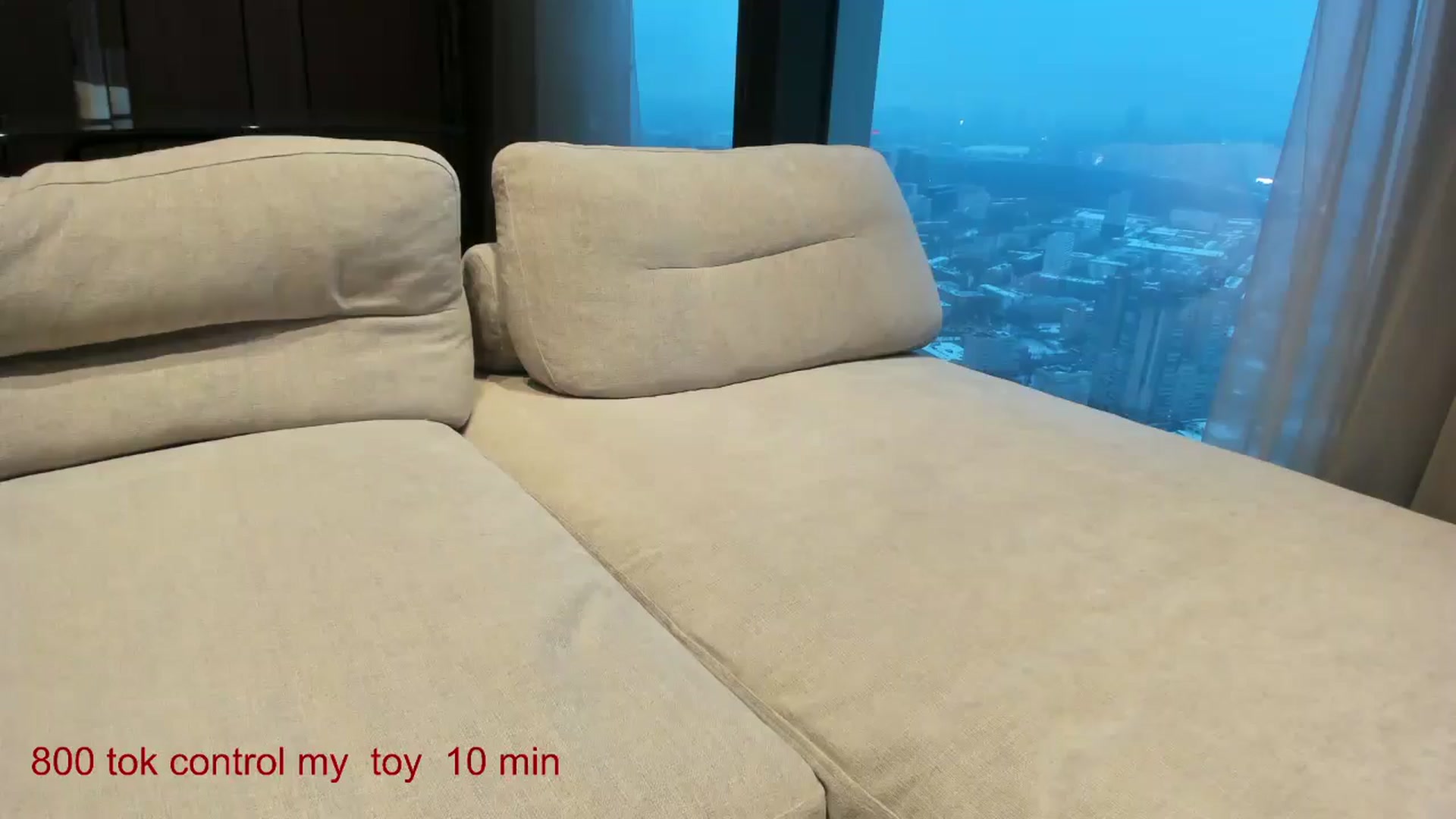 Gallery image thumbnail from CarolinaHerer's myfreecams stream on, 12/20/2024, 13:23 image 15 of 20