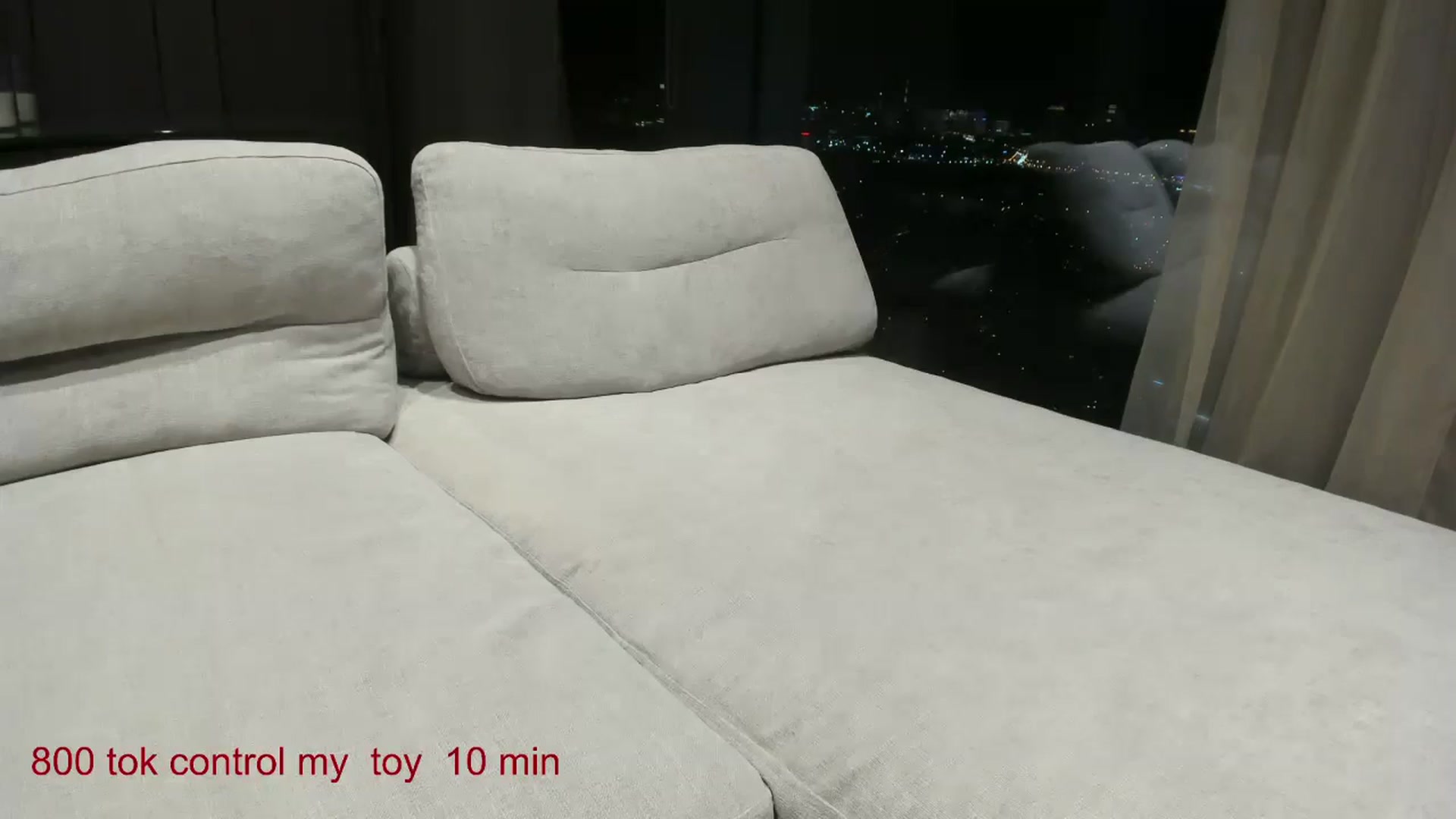 Gallery image thumbnail from CarolinaHerer's myfreecams stream on, 12/21/2024, 15:08 image 15 of 20