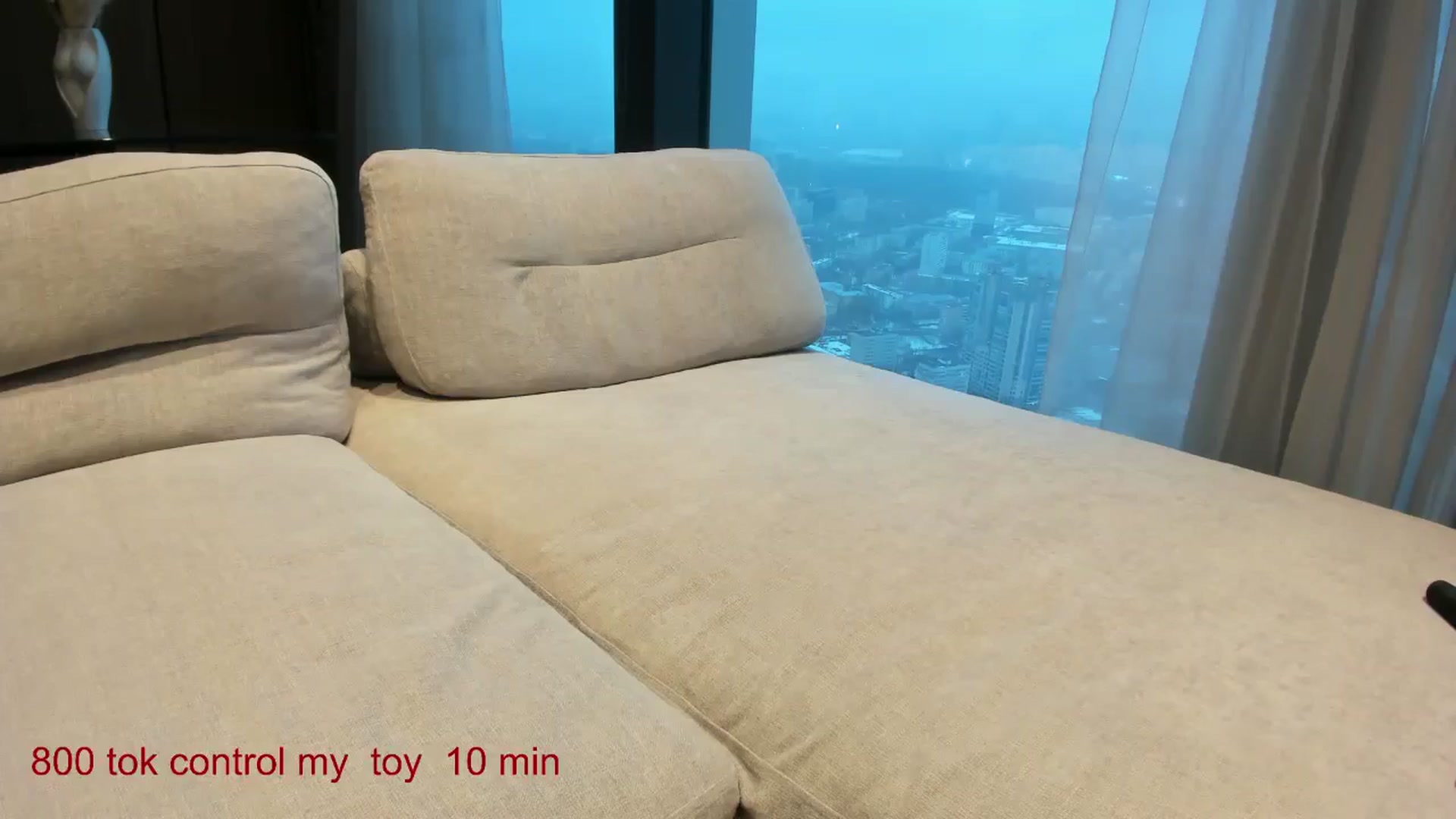 Gallery image thumbnail from CarolinaHerer's myfreecams stream on, 12/24/2024, 14:55 image 12 of 20