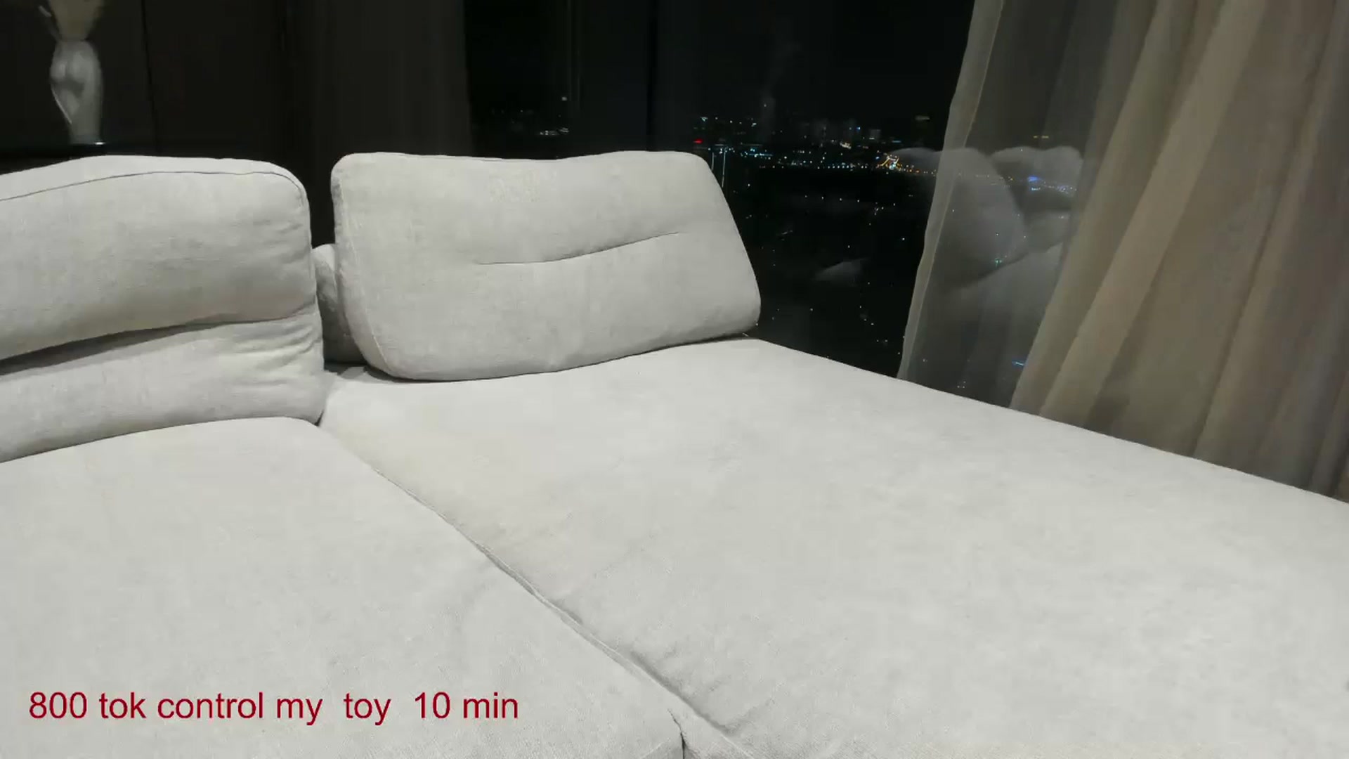 Gallery image thumbnail from CarolinaHerer's myfreecams stream on, 12/25/2024, 18:47 image 10 of 20