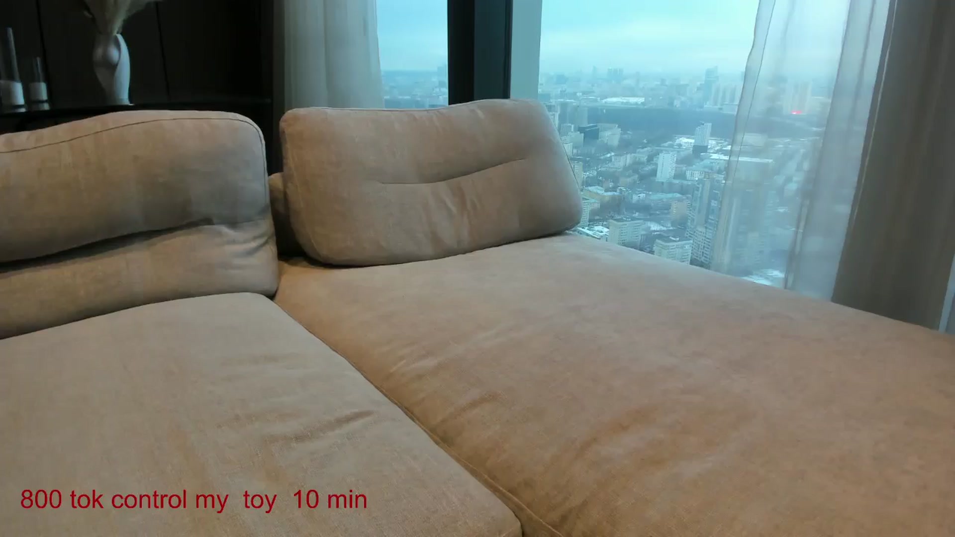 Gallery image thumbnail from CarolinaHerer's myfreecams stream on, 12/29/2024, 09:36 image 14 of 20
