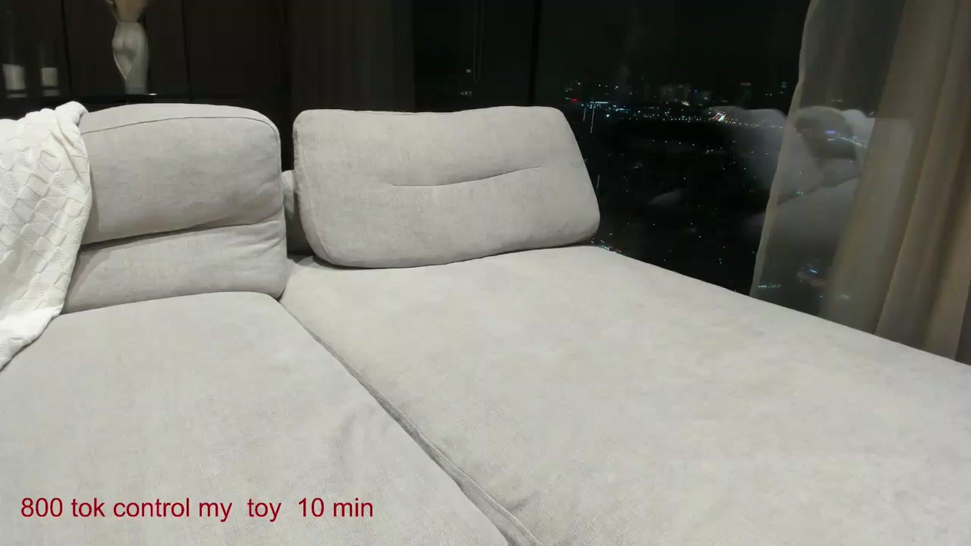 Gallery image thumbnail from CarolinaHerer's myfreecams stream on, 01/14/2025, 15:32 image 2 of 20