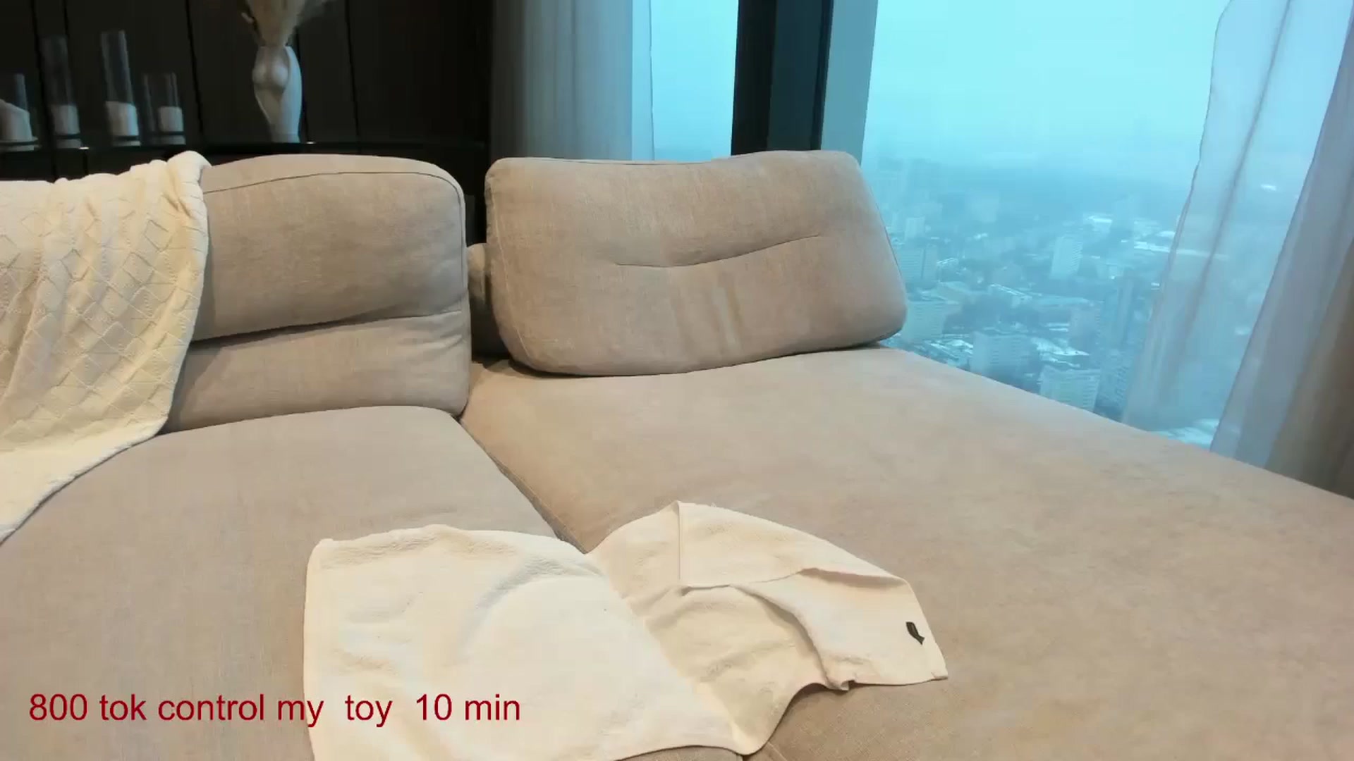 Gallery image thumbnail from CarolinaHerer's myfreecams stream on, 01/16/2025, 13:37 image 4 of 20