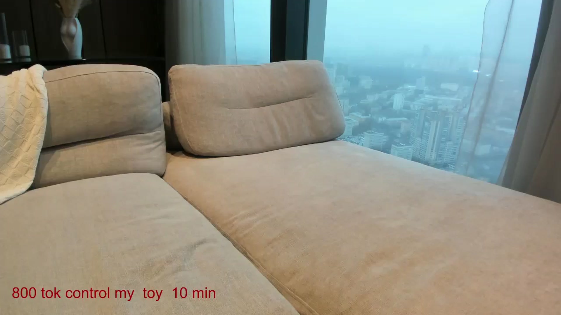 Gallery image thumbnail from CarolinaHerer's myfreecams stream on, 01/17/2025, 11:43 image 11 of 20
