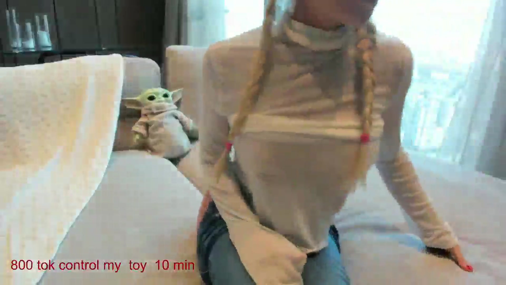 Gallery image thumbnail from CarolinaHerer's myfreecams stream on, 03/24/2025, 14:35 image 18 of 20