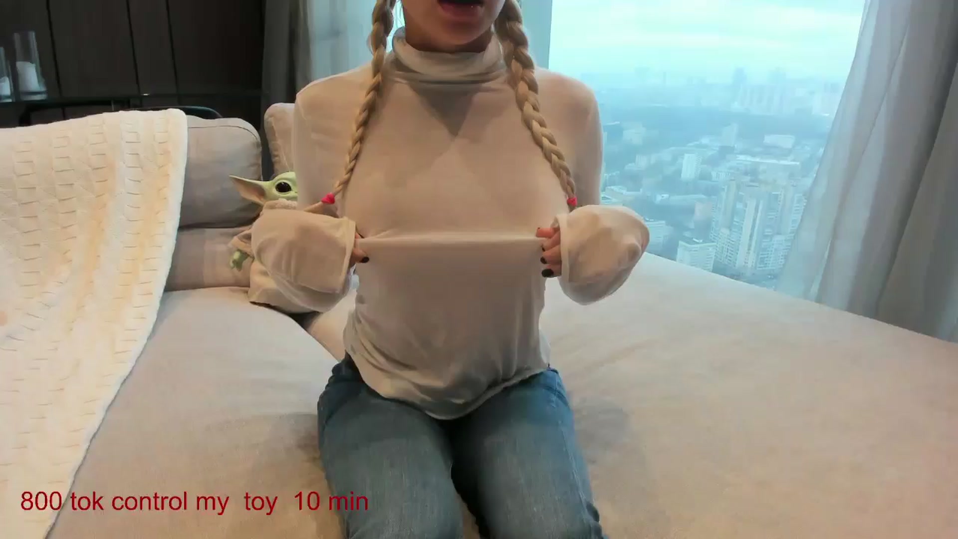 Gallery image thumbnail from CarolinaHerer's myfreecams stream on, 03/25/2025, 13:53 image 6 of 20