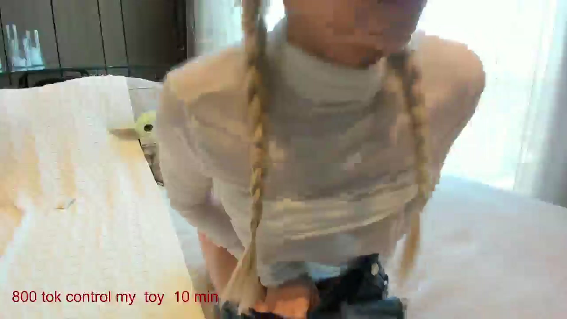 Gallery image thumbnail from CarolinaHerer's myfreecams stream on, 04/29/2025, 14:44 image 6 of 20