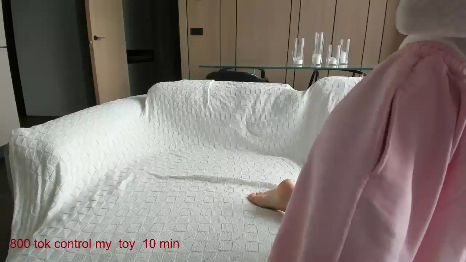 Gallery image thumbnail from CarolinaHerer's myfreecams stream on, 06/07/2025, 10:33 image 14 of 20