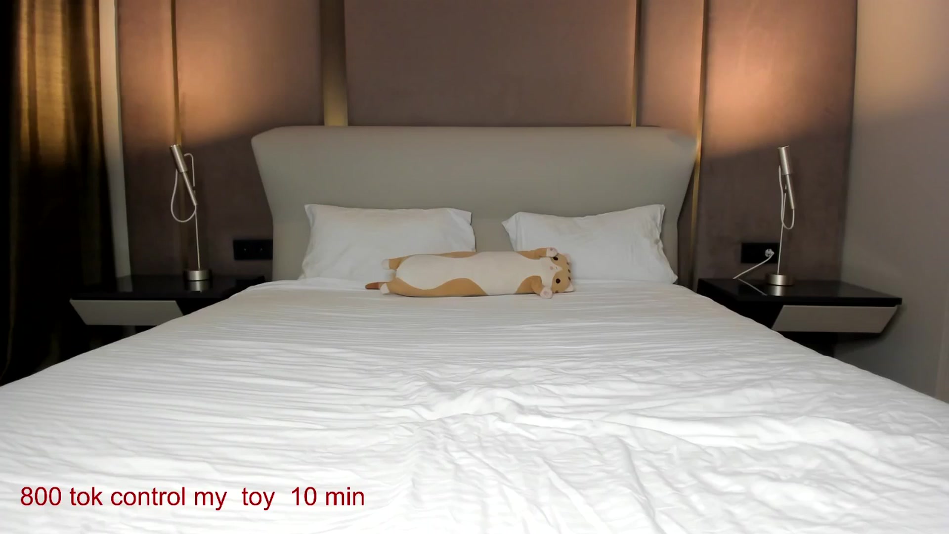 Gallery image thumbnail from CarolinaHerer's myfreecams stream on, 03/05/2026, 08:53 image 4 of 20