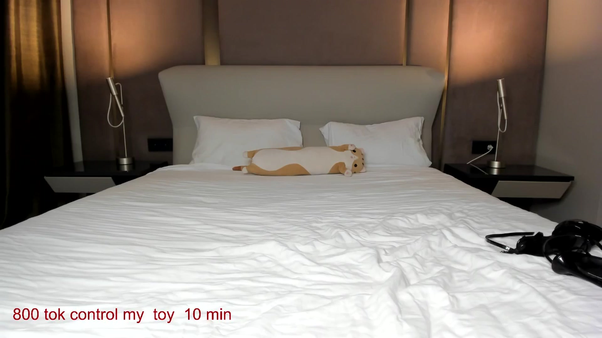 Gallery image thumbnail from CarolinaHerer's myfreecams stream on, 03/05/2026, 11:53 image 5 of 20