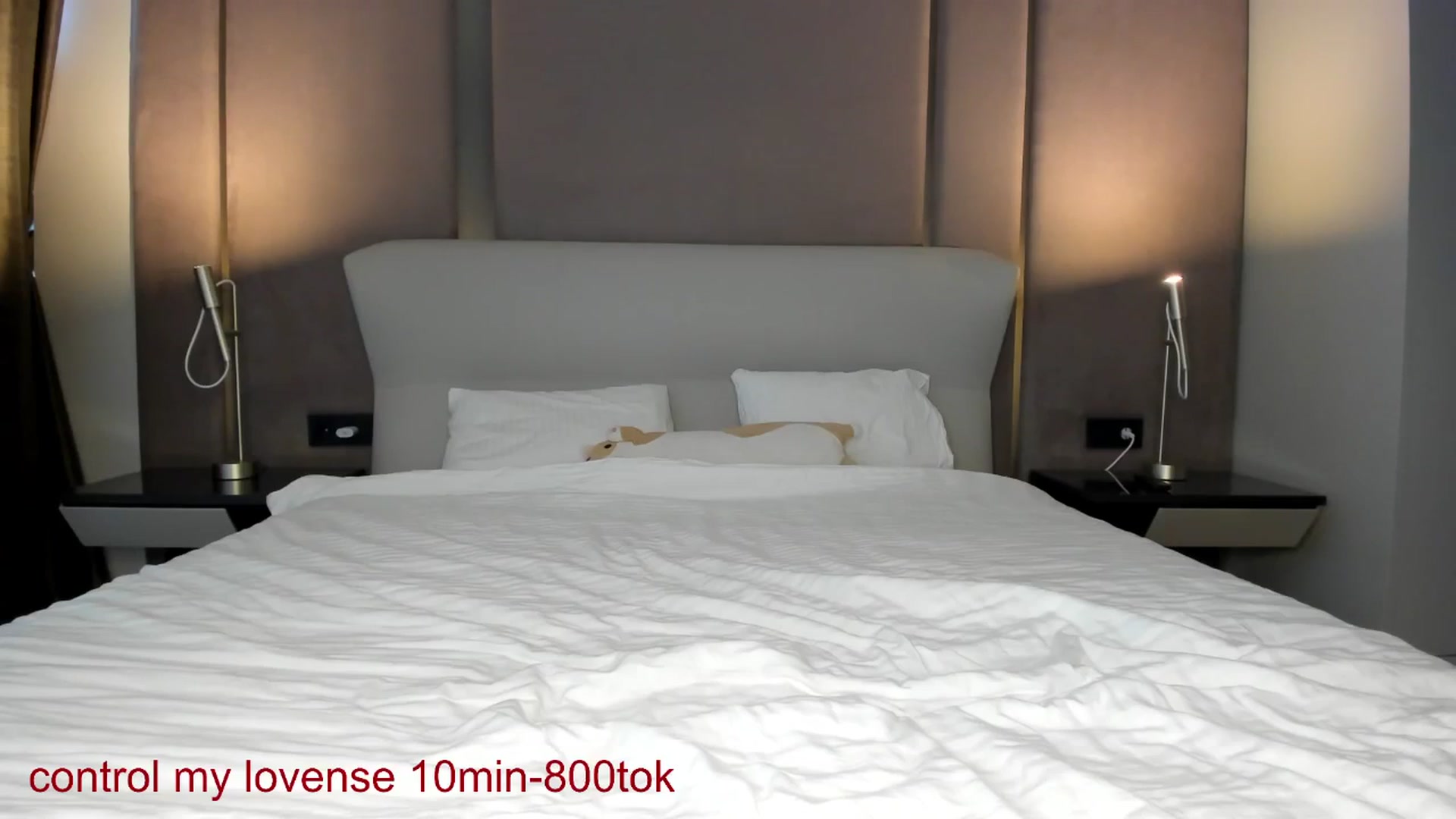 Gallery image thumbnail from CarolinaHerer's myfreecams stream on, 05/03/2026, 08:14 image 10 of 20